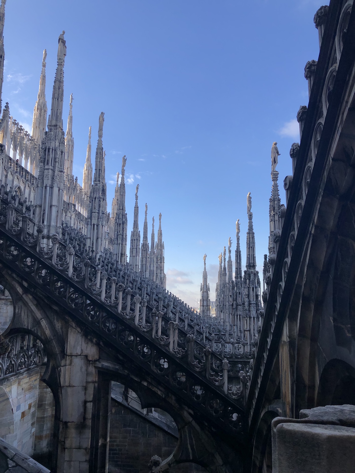 Magnificent Milan! - Just Call Me Go!